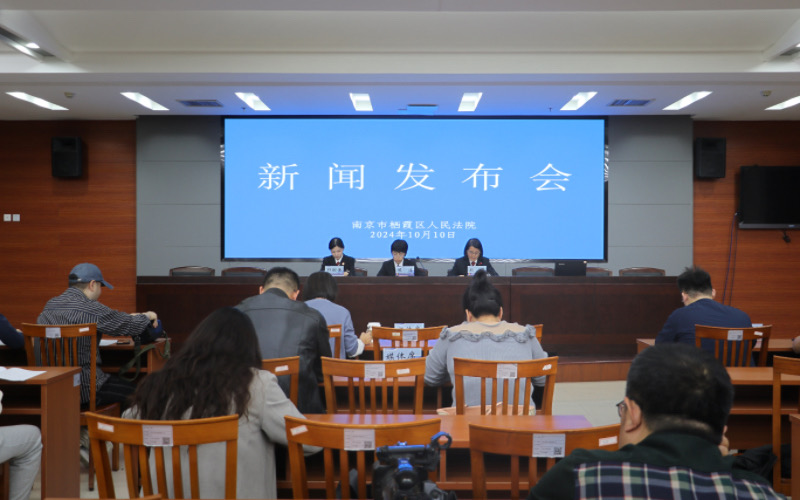 1728609440502022492.jpg IMG_1095.jpg